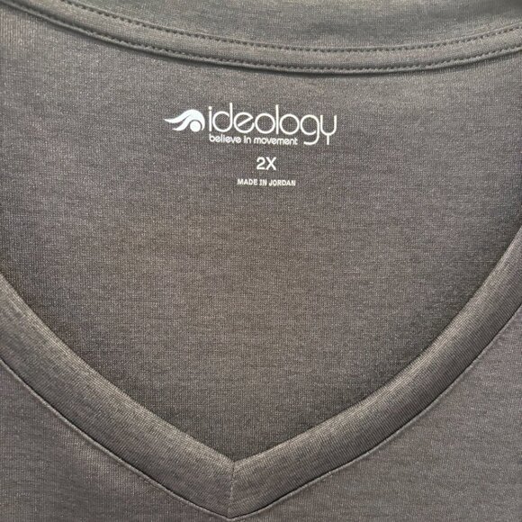 Ideology V-Neck Performance T-Shirt - Plus size 2X - Black - Picture 2 of 4
